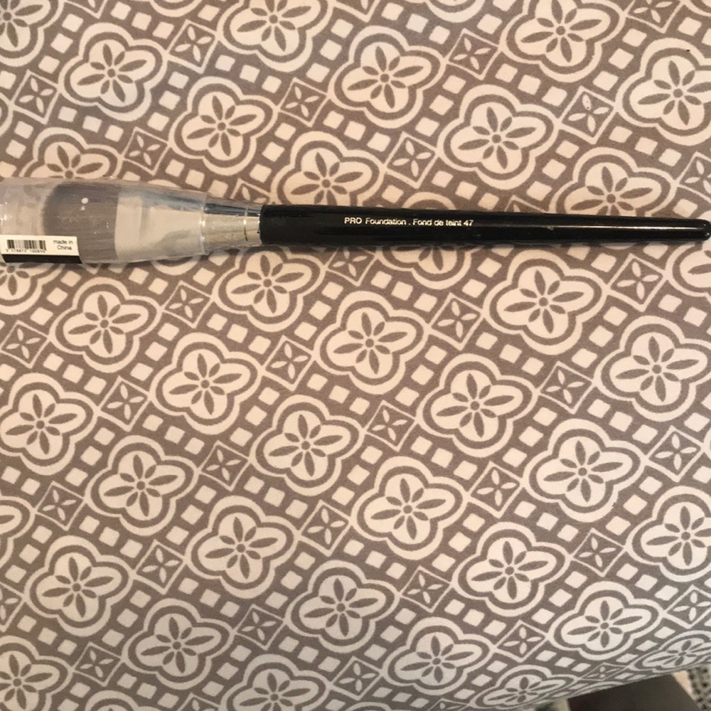 Sephora pro foundation brush #47